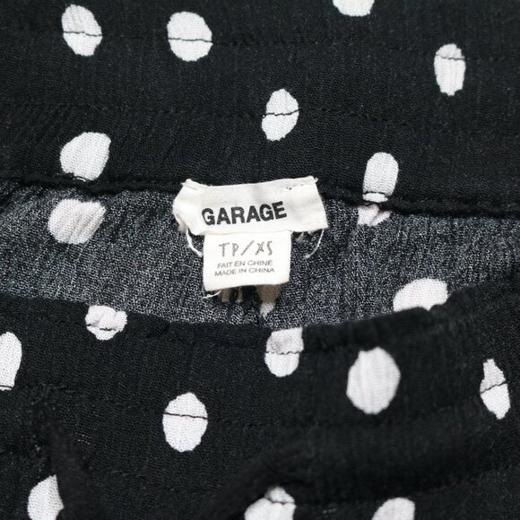 Garage Women's Ruffled White and Black Polka Dot Shorts, size Extra Small - Picture 4 of 9